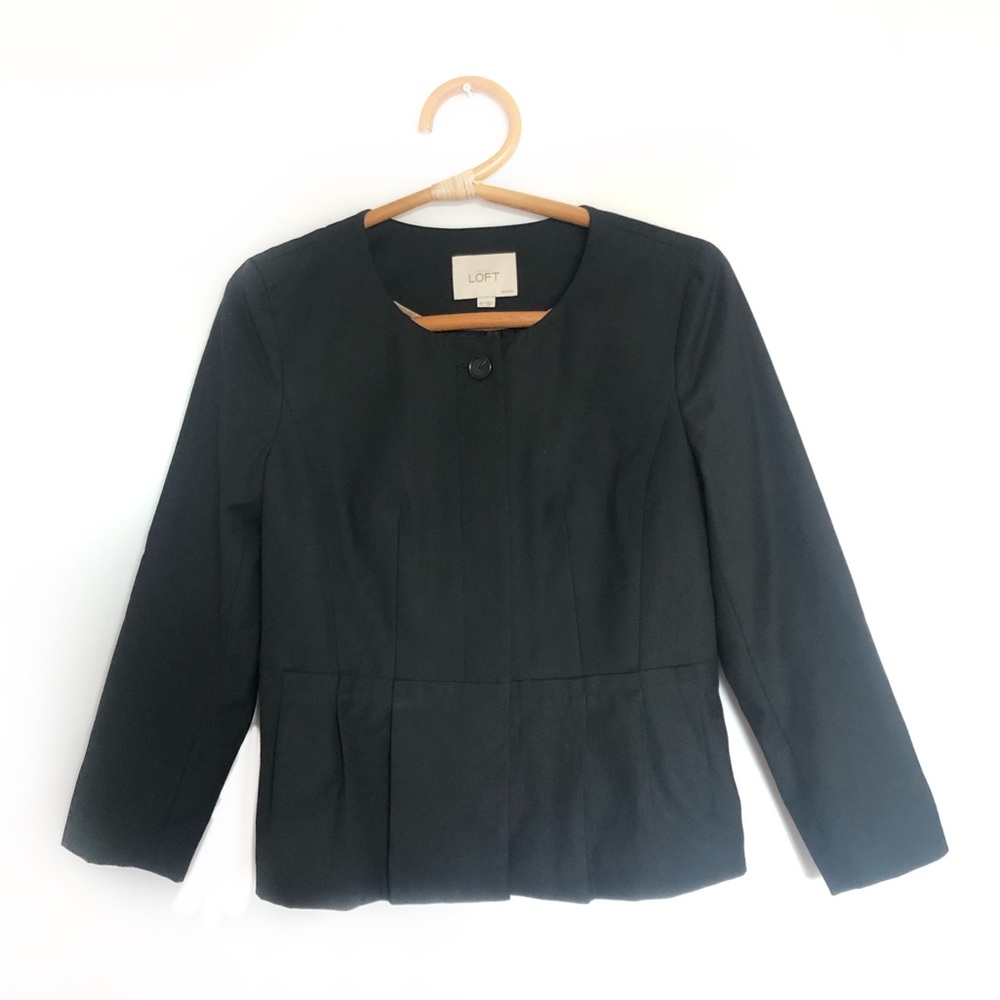 LOFT Black Pleat Back Blazer Career Jacket NWOT 4P